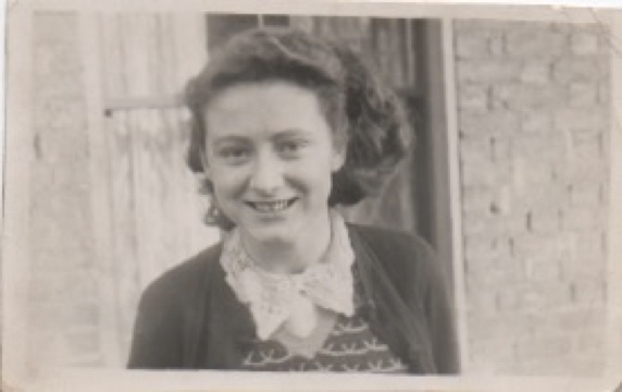 F364E00B-6974-4C4B-97DE-4476B345FA97_4_5005_c